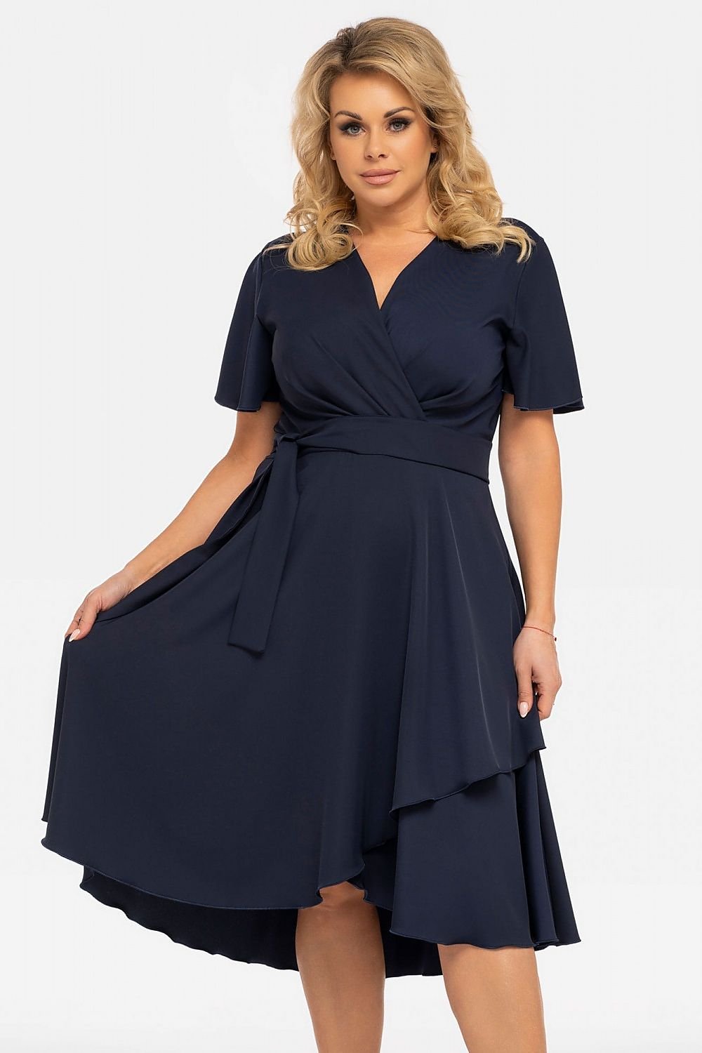 Plus size dress model 190952